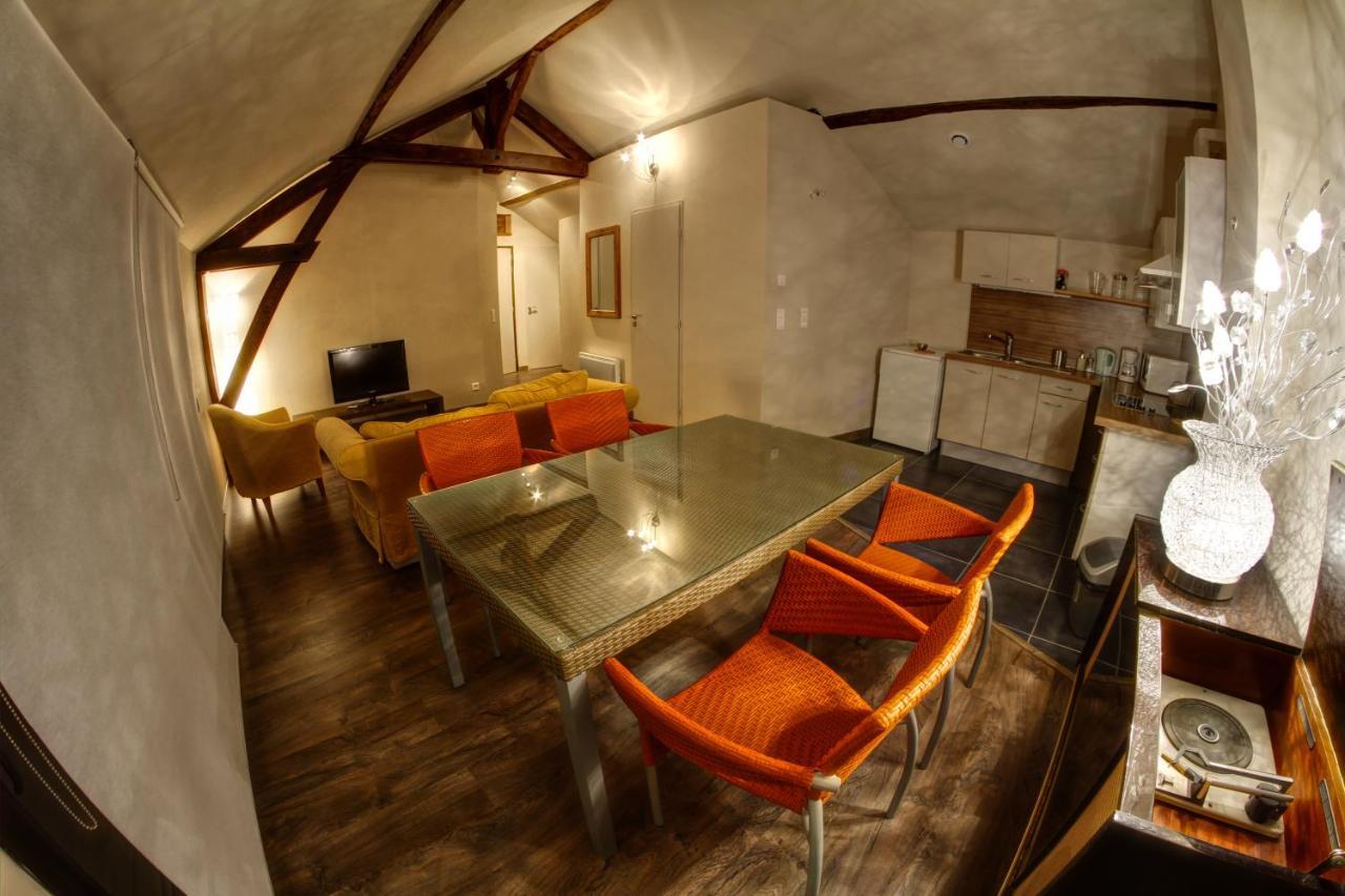 Apartment Kine Lounge Bazet